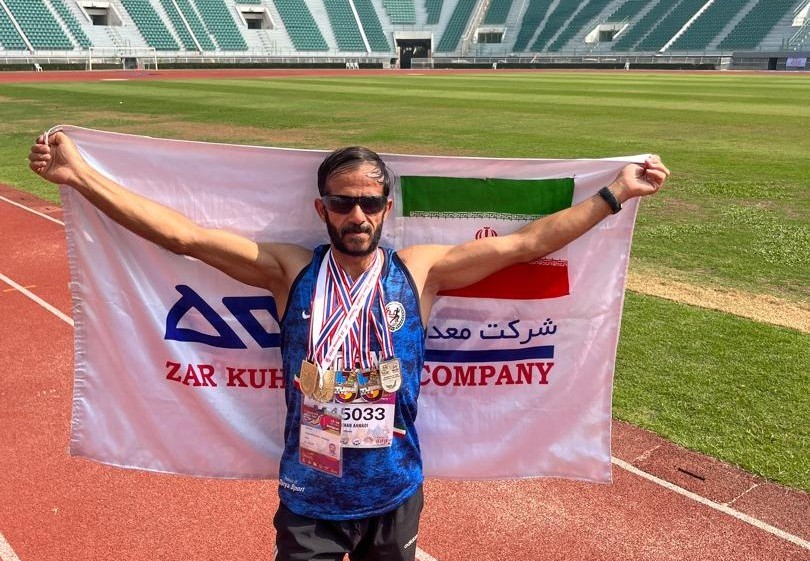 مصاحبه با قهرمان احمدی پس از کسب مقام برتر در مسابقات پیشکسوتان اسیایی